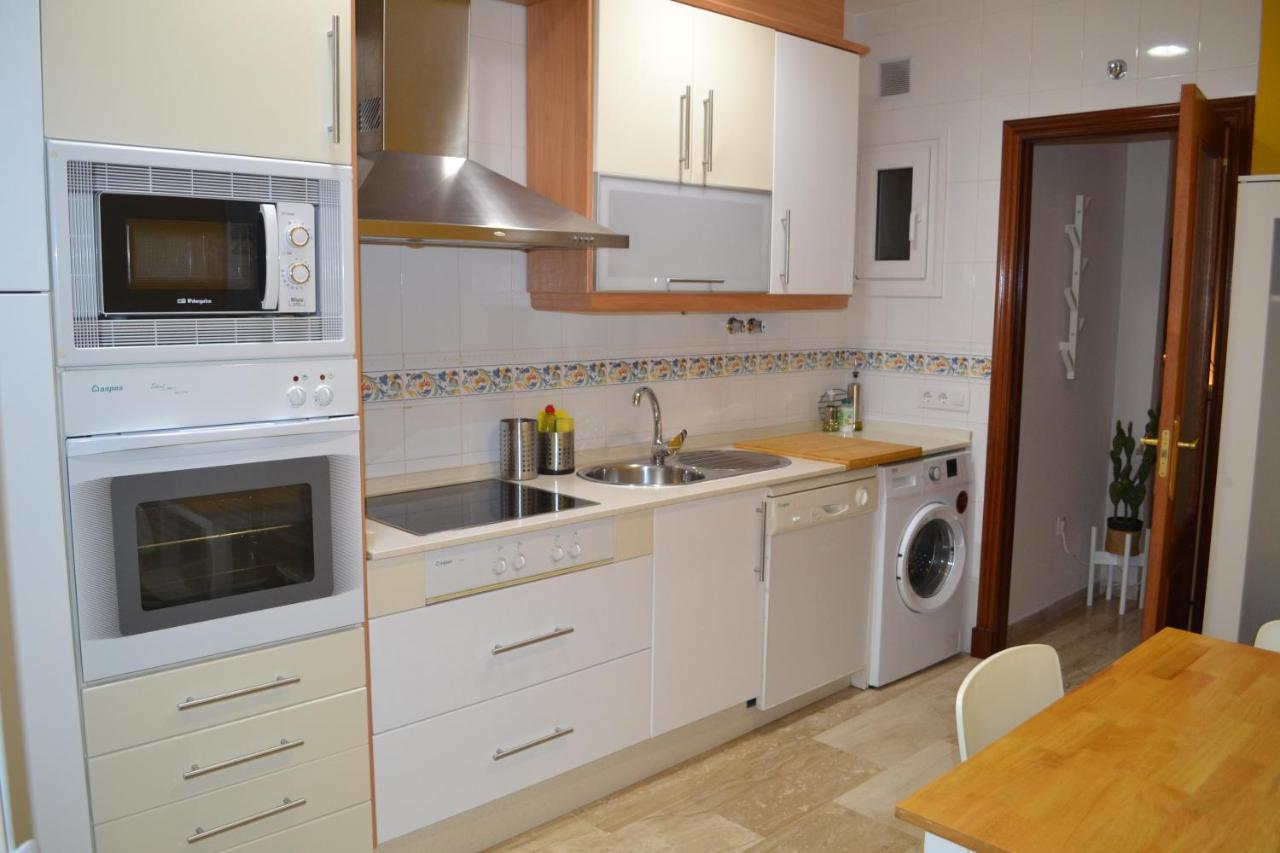Apartamento Posidonia Free Parking Cádiz Exteriör bild