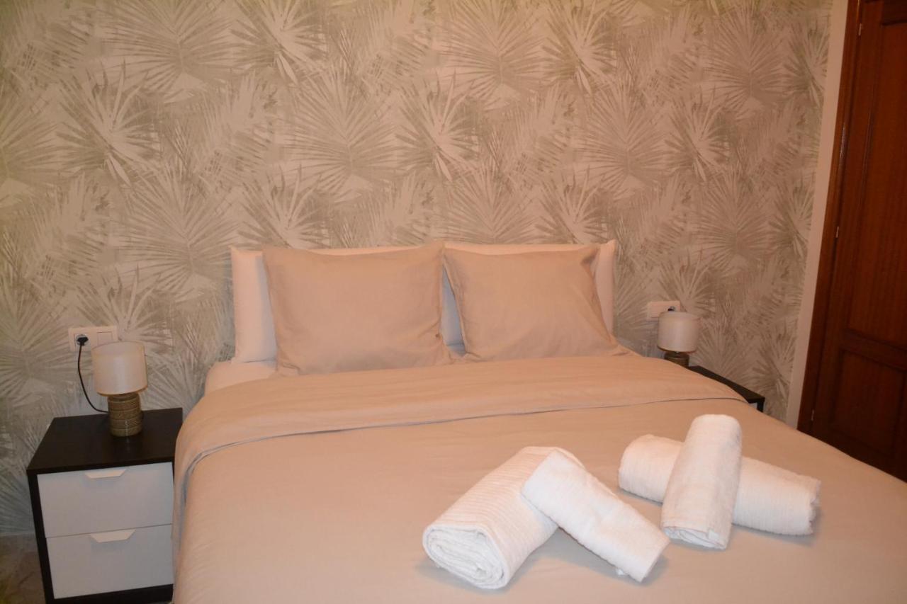 Apartamento Posidonia Free Parking Cádiz Exteriör bild
